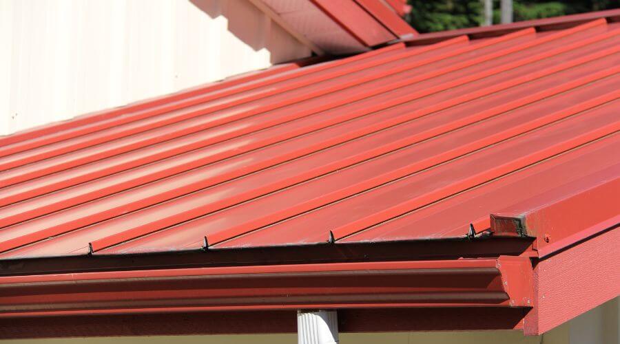 Professional metal roof installation in Ferguson, IA